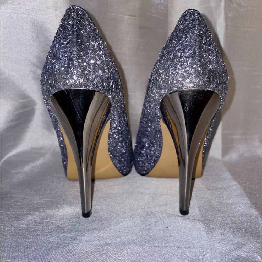 Silver Statement Heels! Classy Open Toed Metallic… - image 4